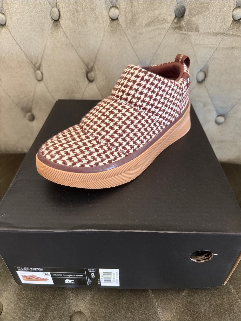 Sorel Women's Houndstooth Slip-On Ankle Boot in Maroon and White